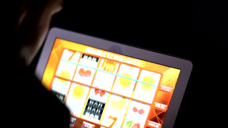 The Technology Behind Modern online spin games